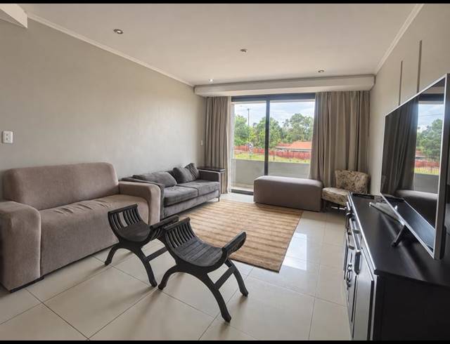 2 BEDROOM PROPERTY TO RENT IN MENLO PARK